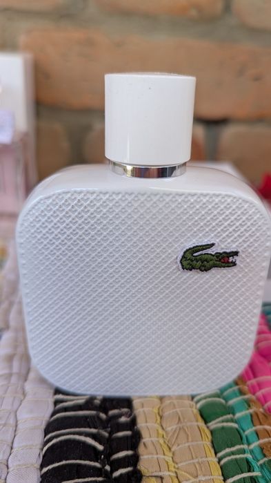 Парфуми та парфумована вода.