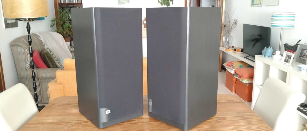 Colunas JBL LX-500