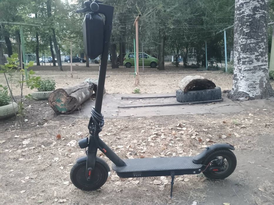 Електро самокат продам в гарному стані