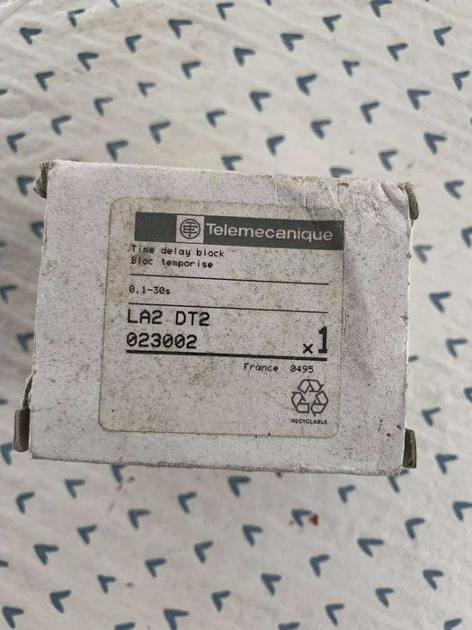 Time Delay Auxiliary Contact Block LA2 DT2 (novo) - dois artigos