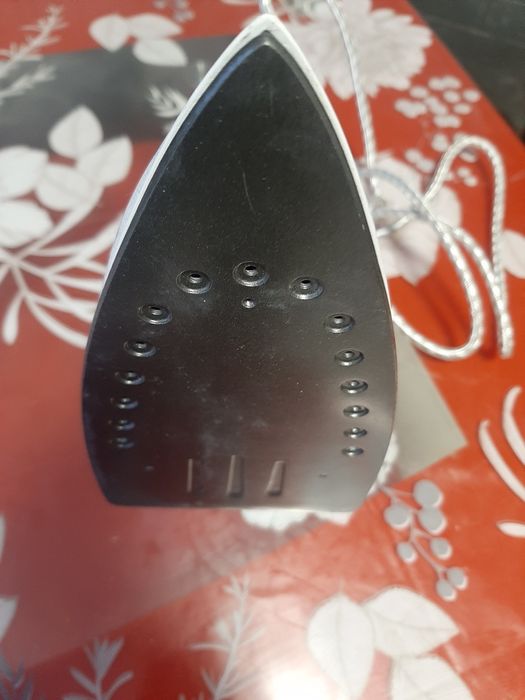 Продам парову праску нову