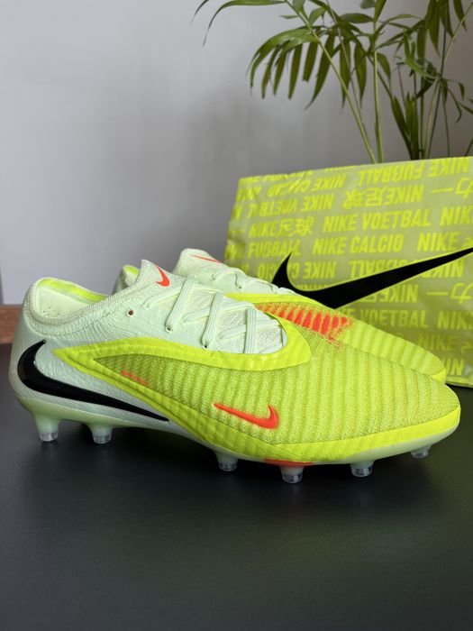 Nike Phantom 6 Low Elite оригінал бутси розмір 42.5 нові HQ2335-800