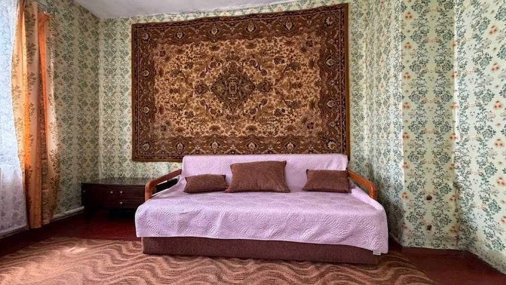 Продаж цегляного будинку 78м². 4 кімнати. 33 сотки. Центр. ID:813