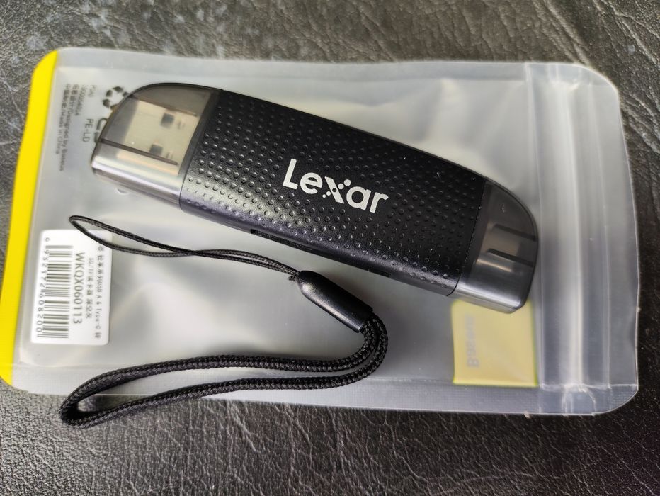 Leitor de cartões, adaptador bluetooth, etc