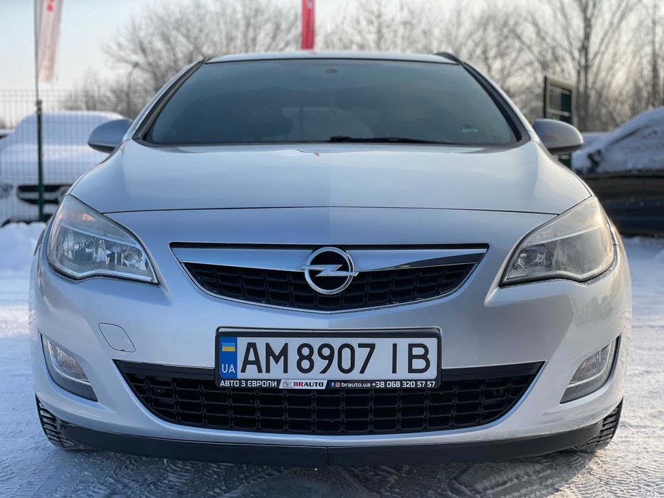 Opel Astra 2011 дизель
