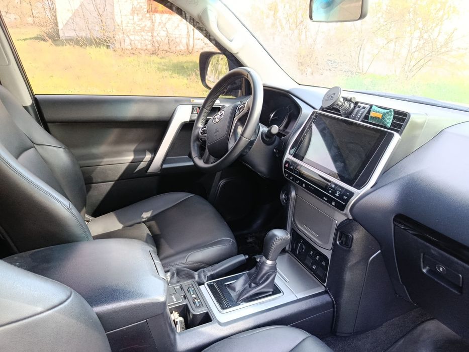 Продам Toyota Prada 150