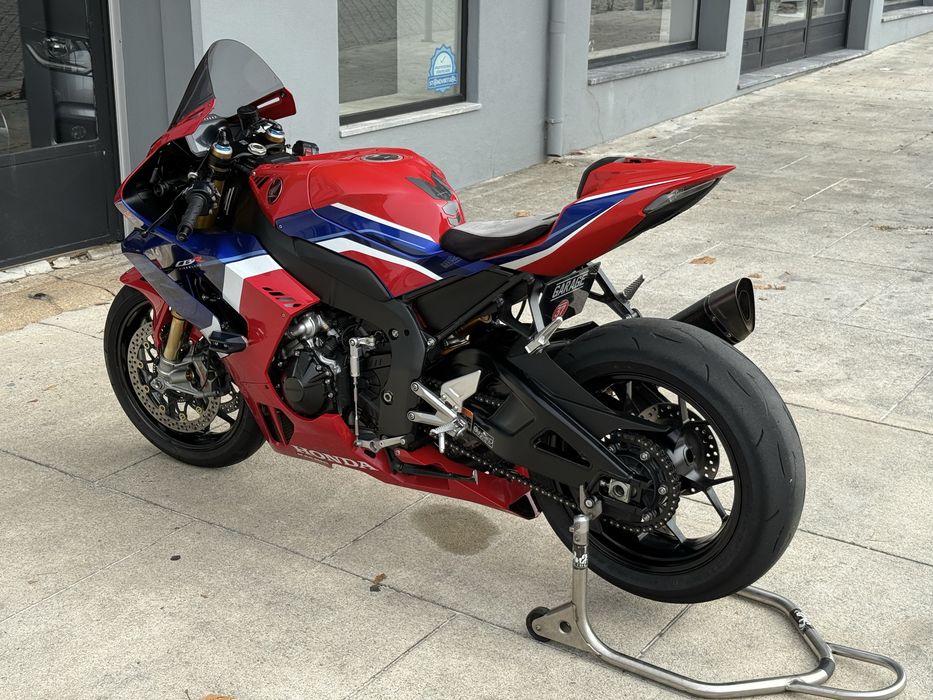 Honda CBR 1000RR-R FireBlade SP