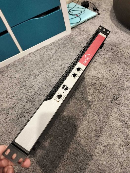 Kontroler sieci Meru 1500