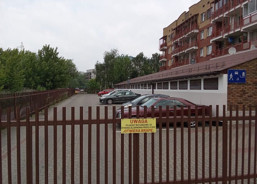 **OSTATNIA SZANSA** garaż przy ul. Sybiraków (os. Piasta I)