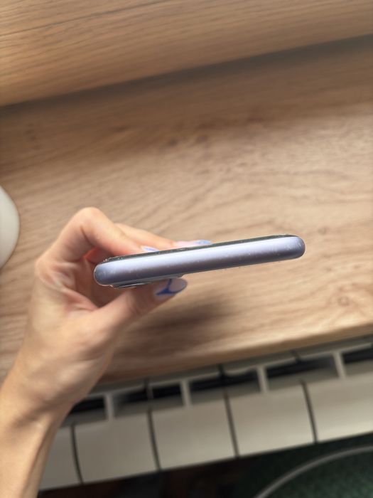 Iphone 11 64gb w kolorze fioletowym