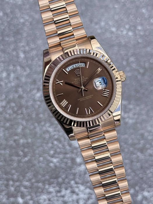 Швейцарские часы Rolex Day-Date 40 Everose Gold