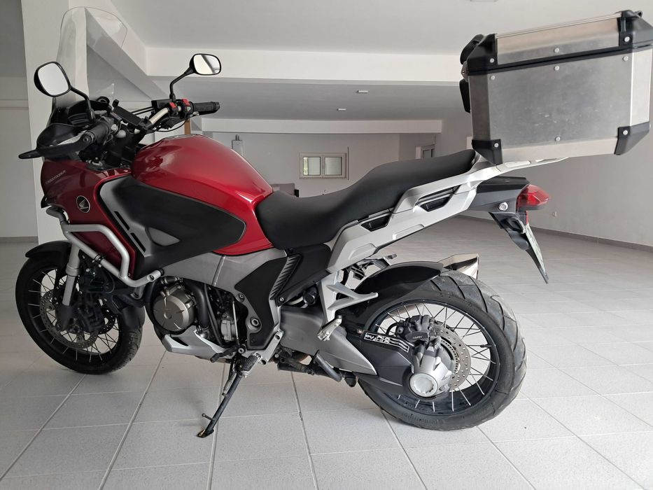 Honda Crosstourer 1200 "imaculada"