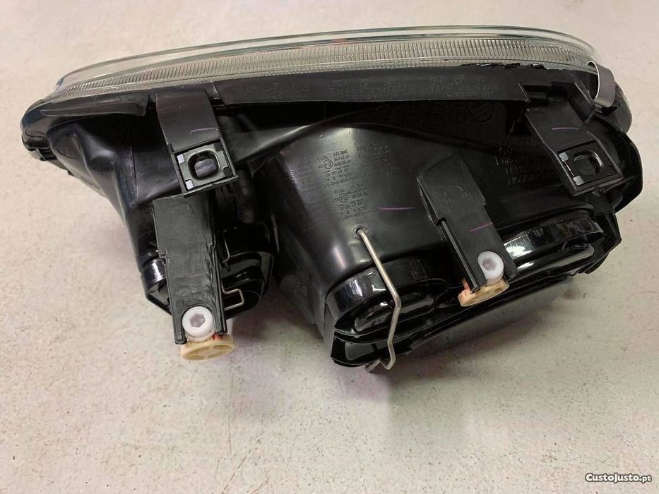 óptica / Farol / Faróis frente Vw Golf IV mk4 NOVOS