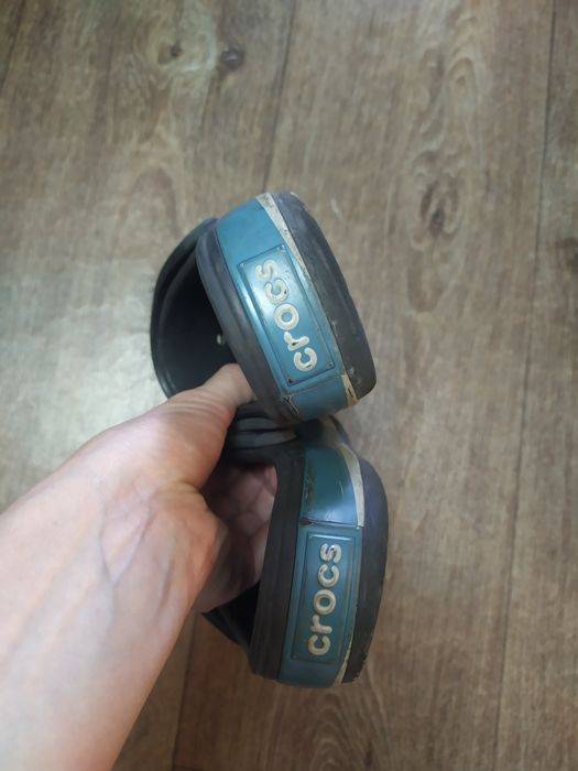 Crocs акули розмір J1