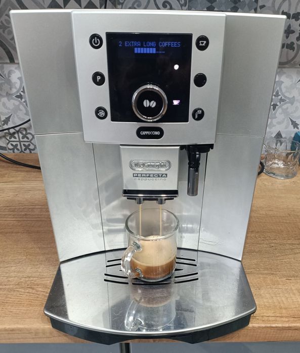 Ekspres ciśnieniowy do kawy DeLonghi Perfecta Cappuccino