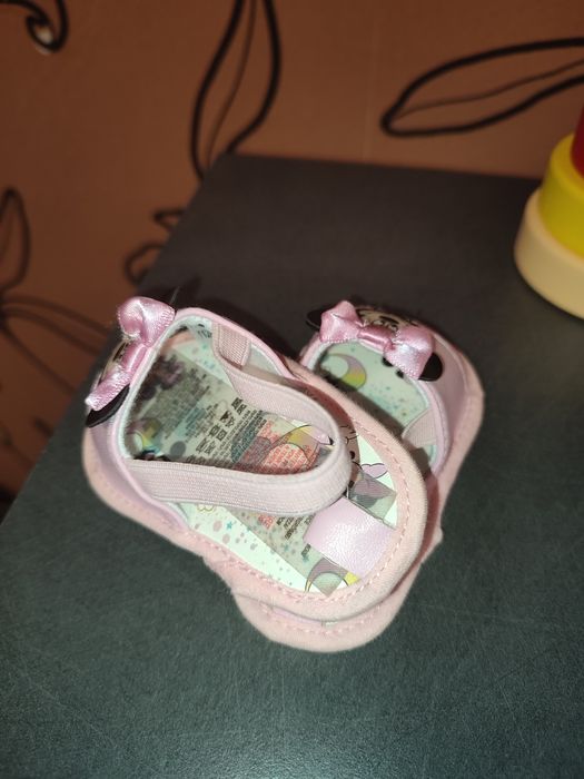 Продам обув для дівчинки