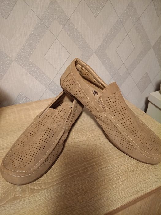 Продам мужские туфли слипоны.