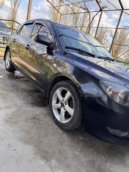 Продам автомобіль Mazda 3