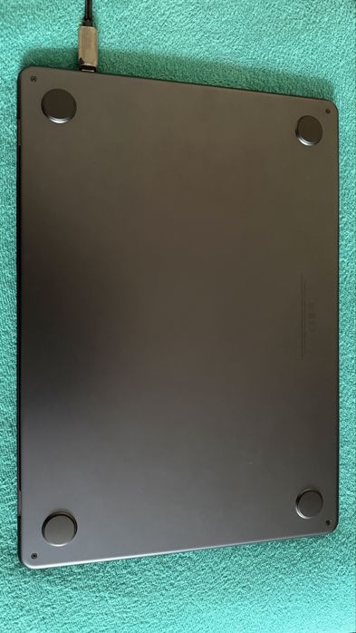 Macbook air m2 8/256GB