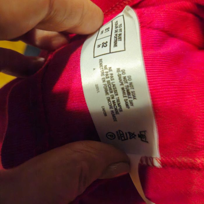 Кофта на гудзиках  рожева фуксія, якісна