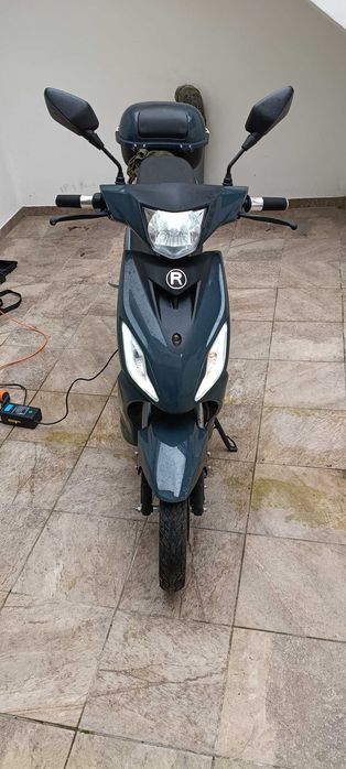 Mota elétrica  700 euros