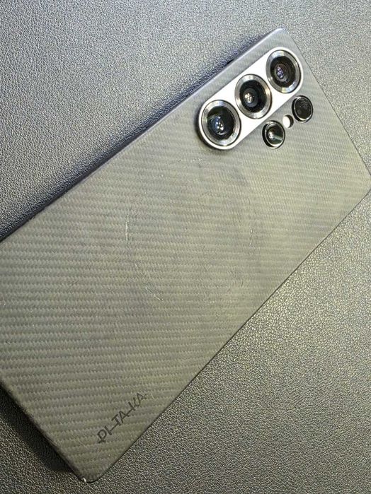 Capa Original Pitaka para Samsung Galaxy S25 Ultra - Fibra de Carbono