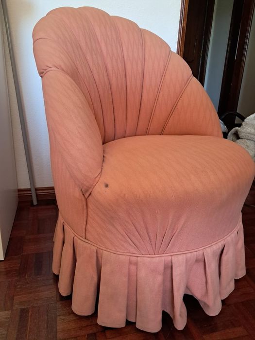 Sofá Poltrona rosa