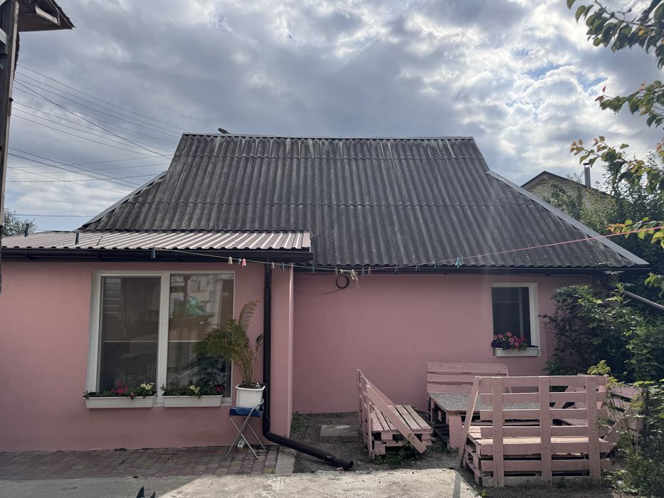 Сучасний будинок в Броварах