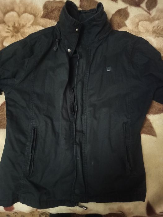 Вітровка Bench.  .