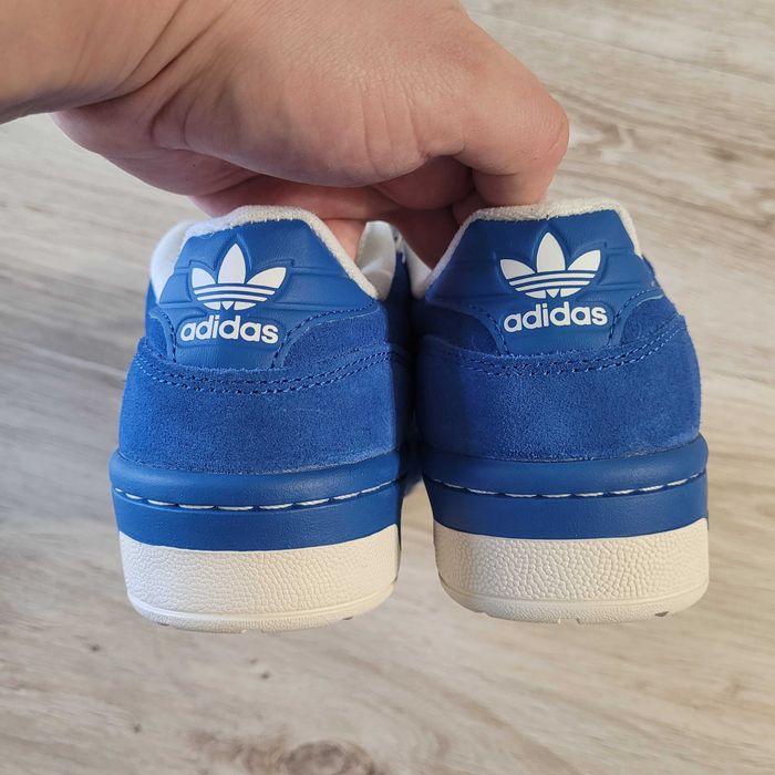 adidas Rivalry Low кросівки 26 см EUR 40 US 7 UK 6.5 IH5225 сині білі