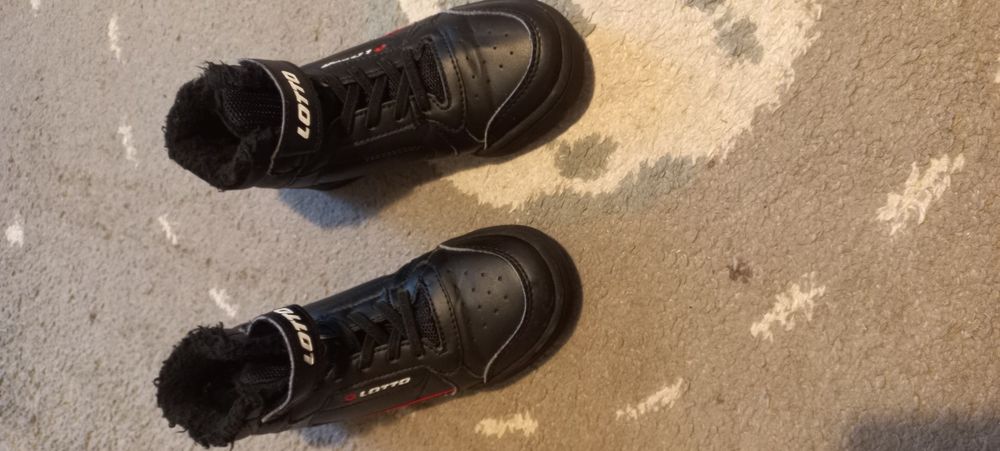 Sprzedan wysokie adidasy firmy lotto roz.. 29