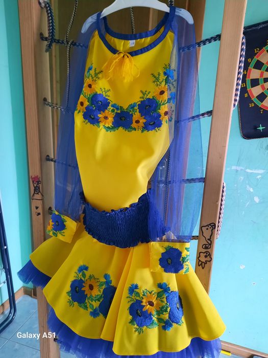 Вишивка костюм 110