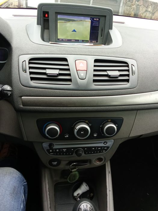 Renault Megane comercial ano 2010