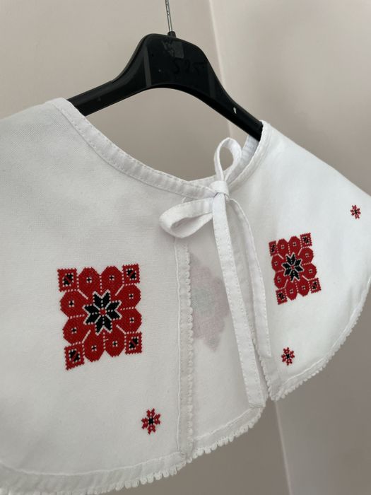 Вишитий комірець