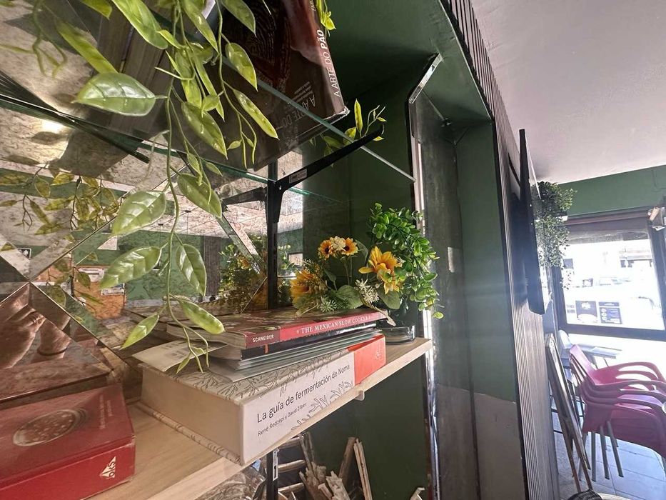 Trespasse de Café/Restaurante com arrendamento de imóvel no Casal do Marco/Paio Pires