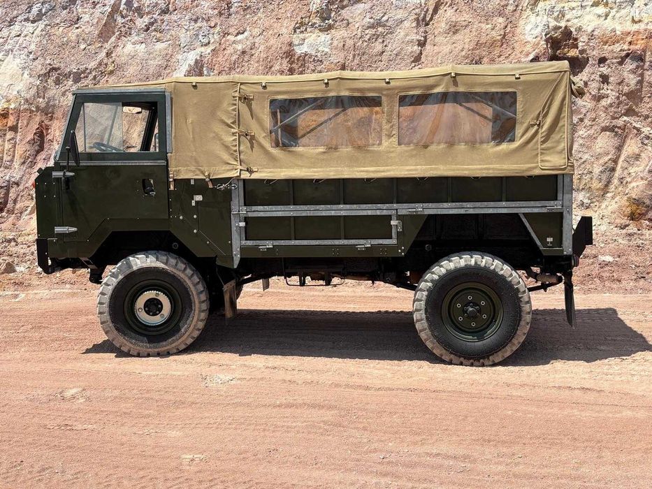 Land Rover Forward Control 101