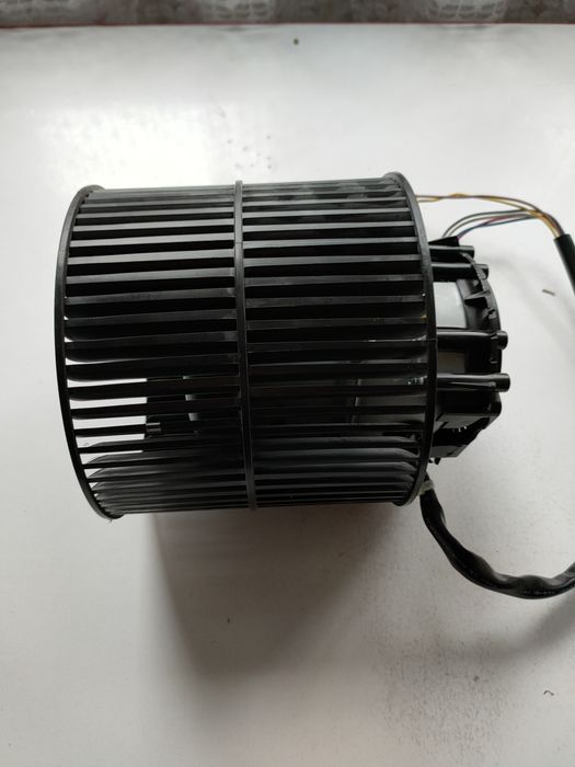 Silnik z turbiną do okapu Whirlpool