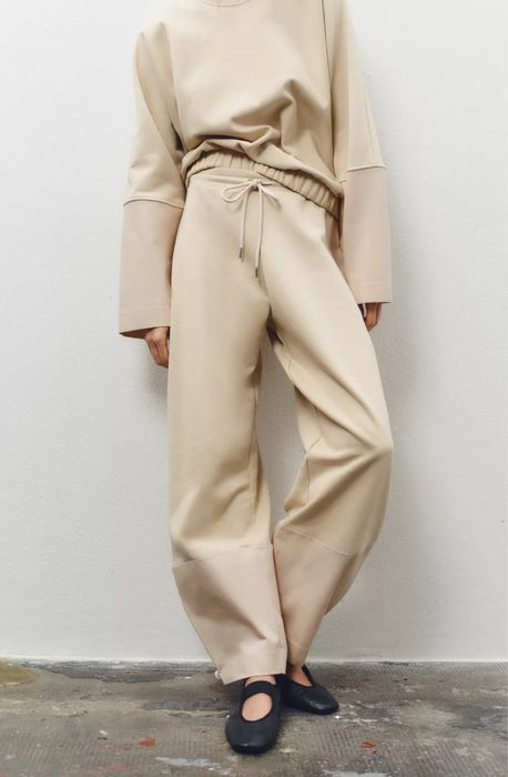 ZARA костюм жіночий беж