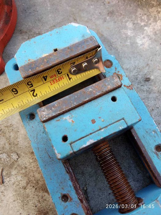 Тиски  лещата   з європи