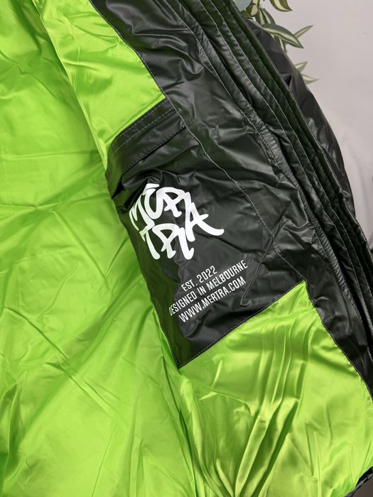 Пуховик куртка Mertra jacket Puffer черна курточка мертра