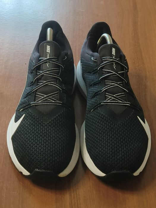 Кросівки спортивні бігові Nike Air Zoom Quest 2 41 розмір