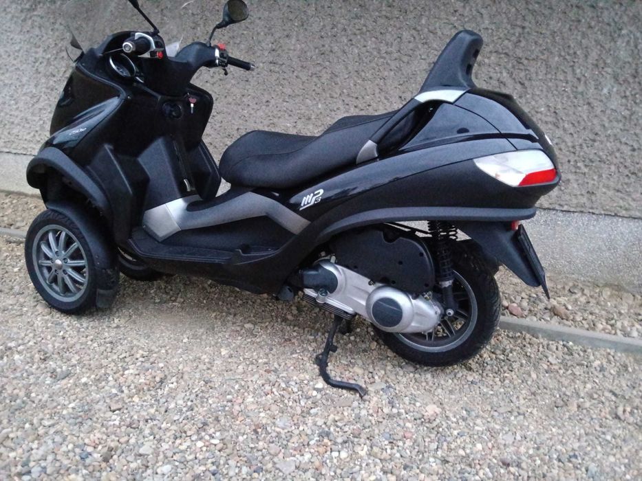 Piaggio  MP3  250