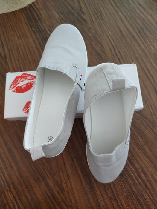 Tenisówki firmy Bella Paris