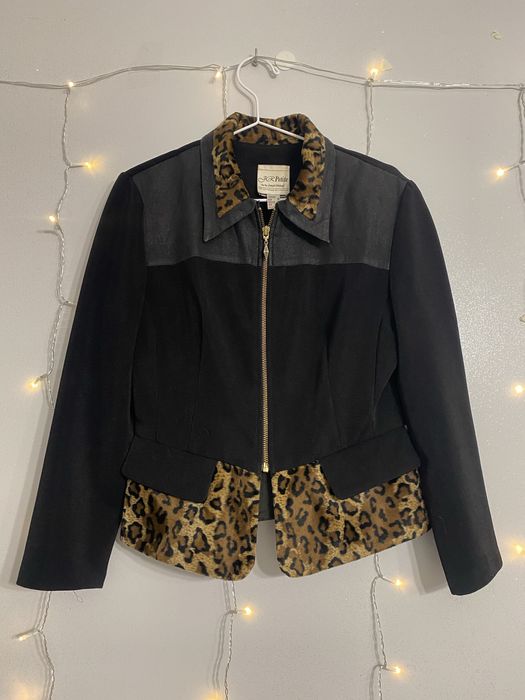 Kurteczka z motywem panterki