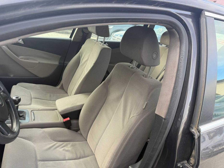 na części zacisk półoś felga wtryski volkswagen passat b6 2006r lc8z