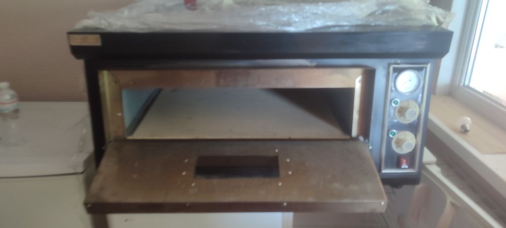 Продам пицца печь бу одинарная