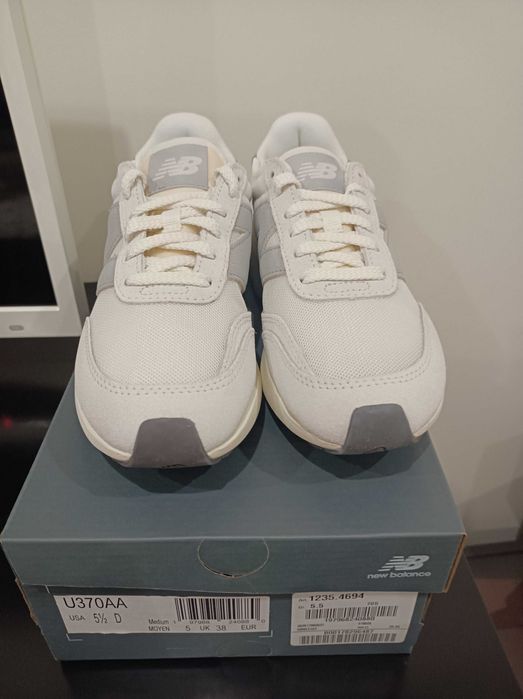 New Balance NB370