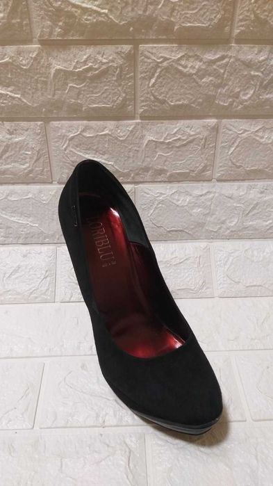 Замшевые итальянские туфли Loriblu