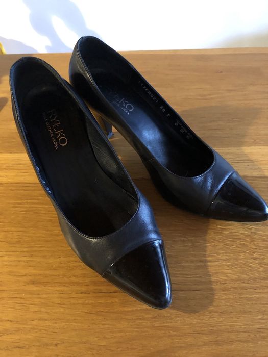 Buty na obcasie Ryłko