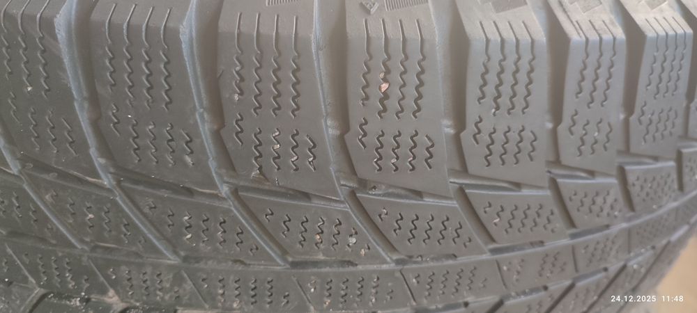 Шини 195/65/15  2 шт